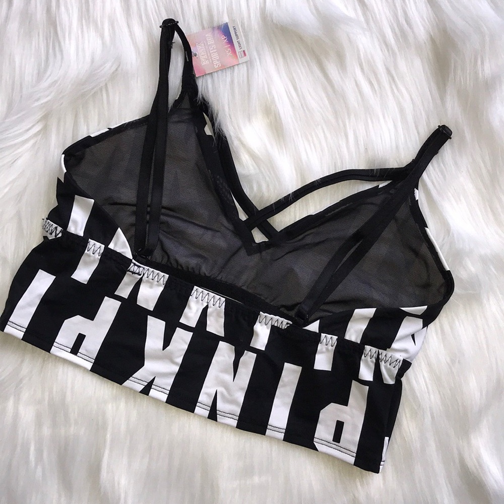 RESTOCKED ! BNWT VS PINK unlined ultimate  bra - Picture 2 of 6
